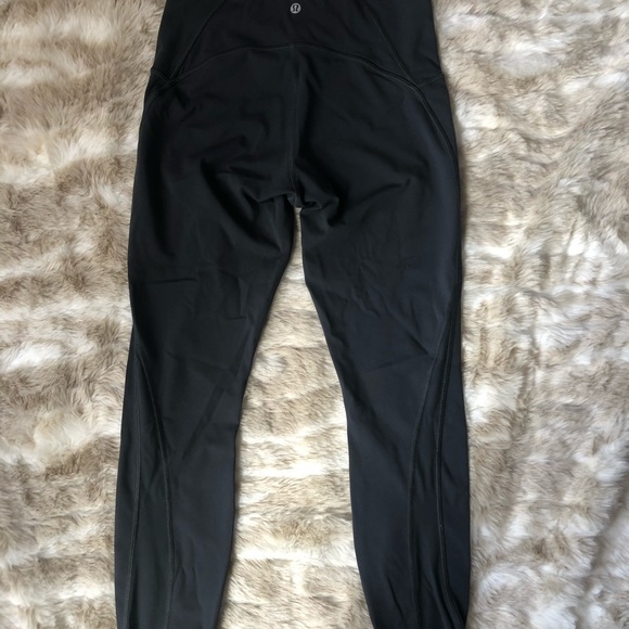 Lululemon Train Times Leggings 7/8 EUC Size 8 - Picture 5 of 8